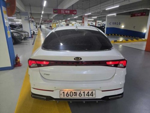 Kia K5 3rd Gen 2.0 Trendy photo 4
