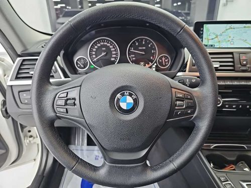 BMW 3시리즈 (F30) 320d 사진 9