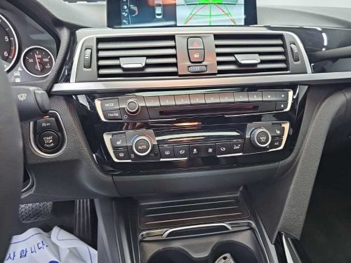 BMW 3시리즈 (F30) 320d 사진 10
