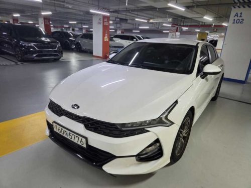 Kia K5 3rd Gen 2.0 Trendy photo 2