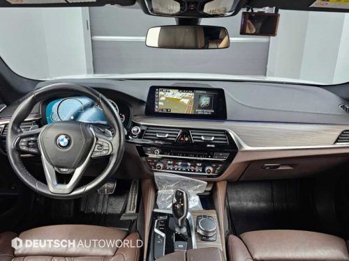 BMW 5시리즈 (G30) 520d xDrive M 스포츠 플러스 사진 모두보기