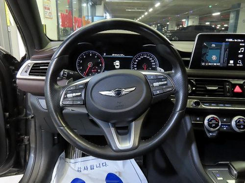 제네시스 G70 2.0T 사진 8