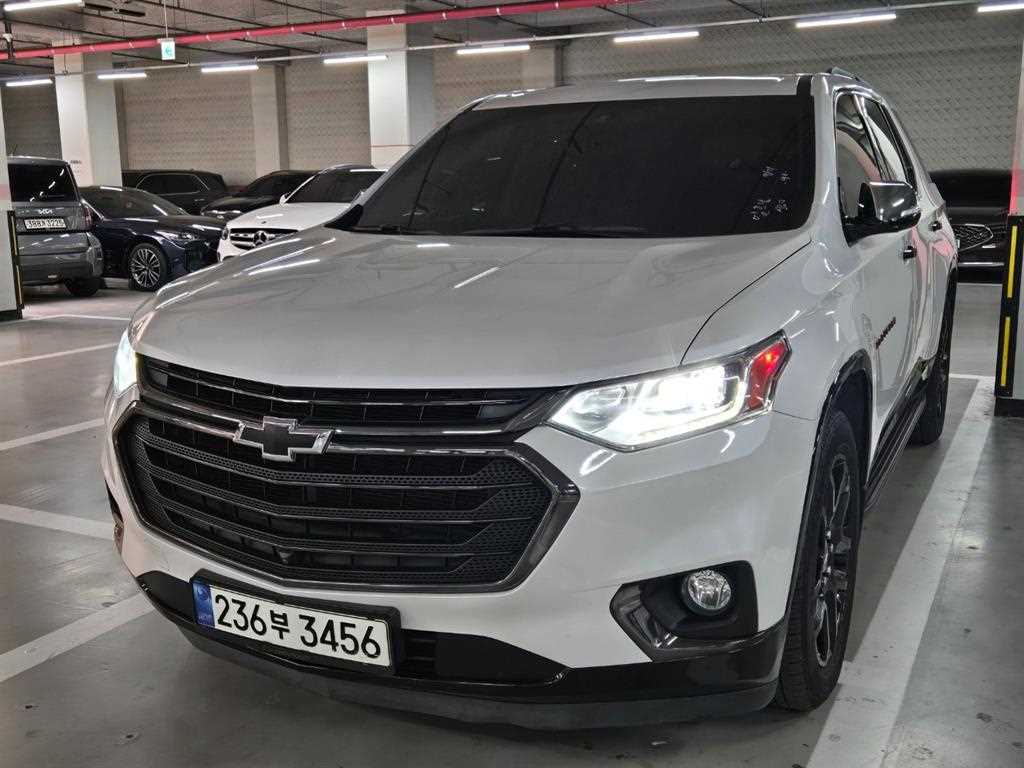 쉐보레 트래버스 3.6 AWD 레드라인
