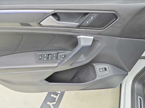 폭스바겐 티구안(2세대) 2.0 TDI 프레스티지 4모션 사진 11