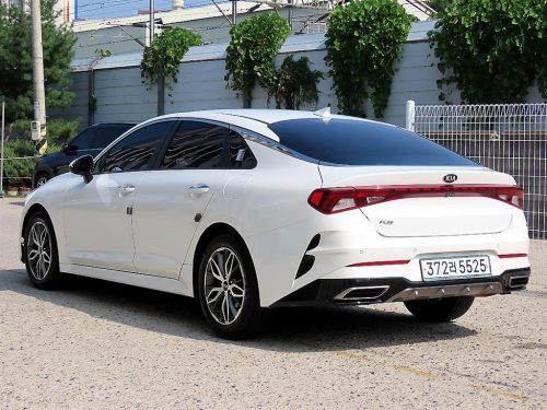 Kia K5 3rd Gen 2.0 Trendy photo 3