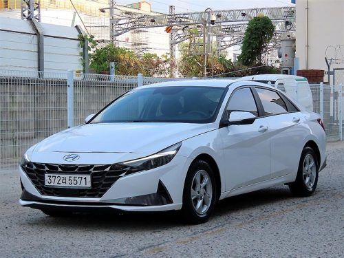 Hyundai Avante (CN7) 1.6 Modern photo 2