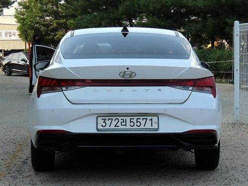 Hyundai Avante (CN7) 1.6 Modern photo 4