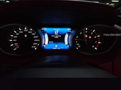 마세라티 르반떼 3.0 S AWD 사진 5