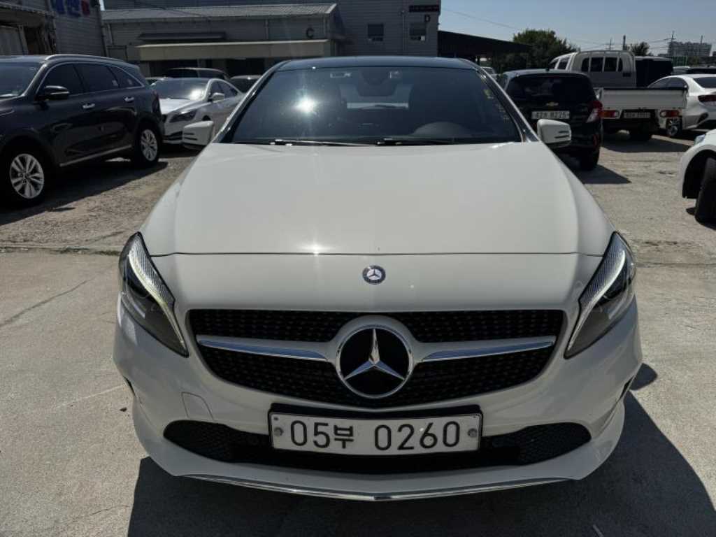 벤츠 A클래스 W176 A200