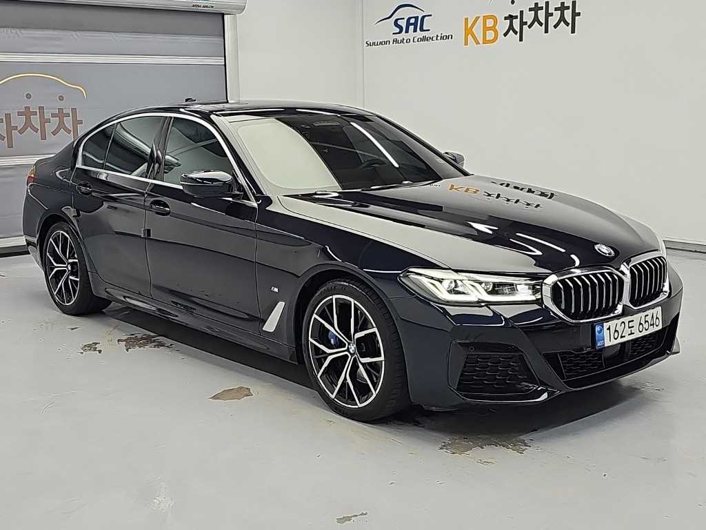BMW 5시리즈 (G30) 530i xDrive M 스포츠 사진 4