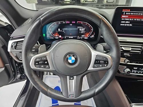 BMW 5시리즈 (G30) 520i M 스포츠 사진 9