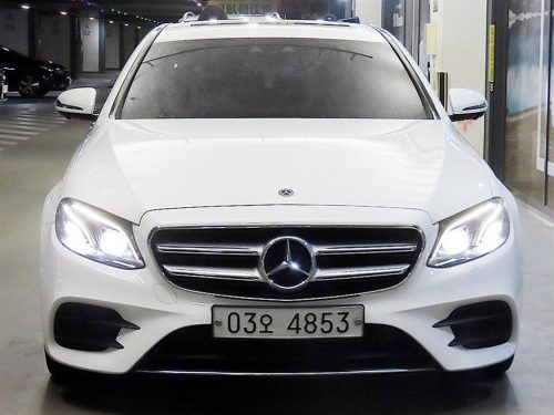 벤츠 E-클래스 W213 E300 AMG LINE 사진 2