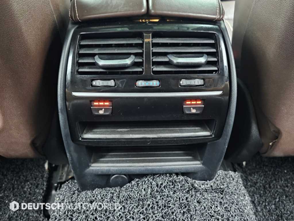 BMW 5시리즈 (G30) 520d xDrive M 스포츠 플러스 사진 16