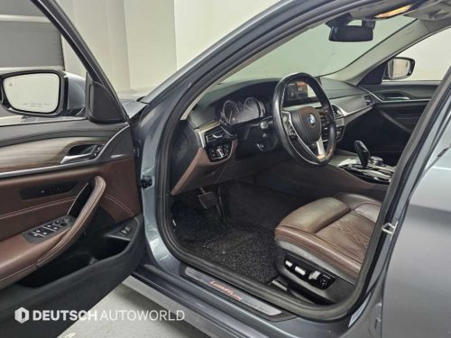 BMW 5시리즈 (F10) 520d 사진 11