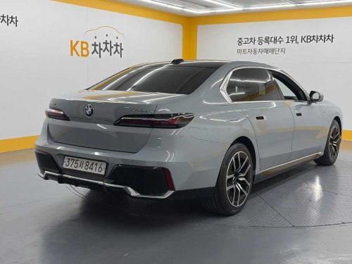 BMW 7시리즈 (G70) 740d xDrive M 스포츠 사진 4