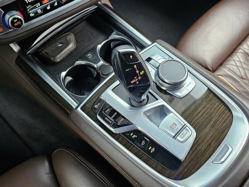 BMW 7시리즈 (G11) 740d xDrive 디자인 퓨어 엑설런스 사진 9