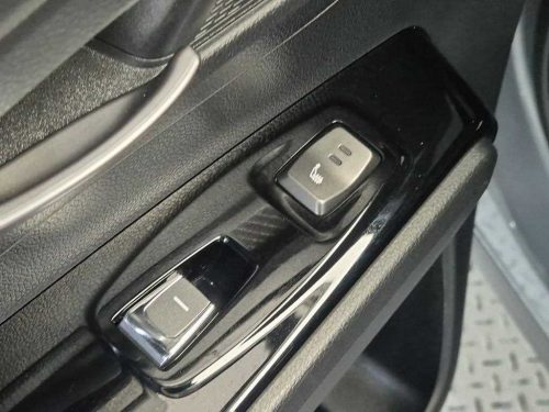 KG모빌리티(쌍용) 뷰티풀코란도 2WD 가솔린 1.5 C5 플러스 사진 19