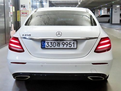 벤츠 E-클래스 W213 E250 아방가르드 사진 5