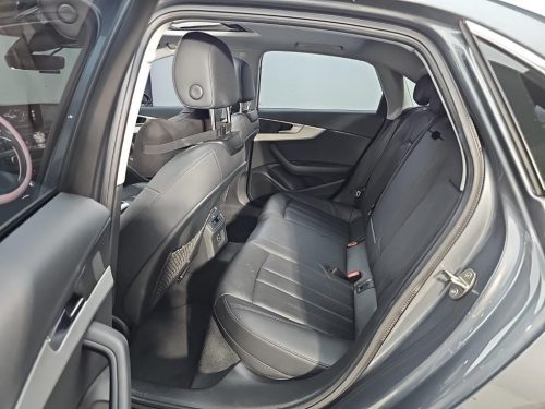 아우디 A4 (B9) 30 TDI 사진 12