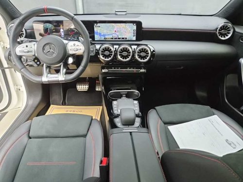 벤츠 A클래스 W177 AMG A35 4MATIC 세단 사진 모두보기