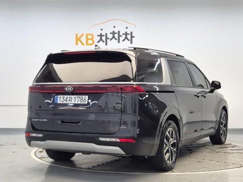 기아 카니발 4세대 디젤 9인승 프레스티지 사진 3