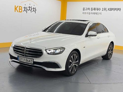벤츠 E-클래스 W213 E300e 4MATIC 익스클루시브