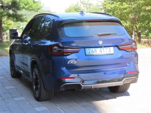 BMW iX3 M 스포츠 사진 모두보기