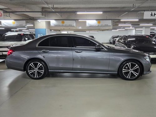 벤츠 E-클래스 W213 E300 아방가르드 사진 3