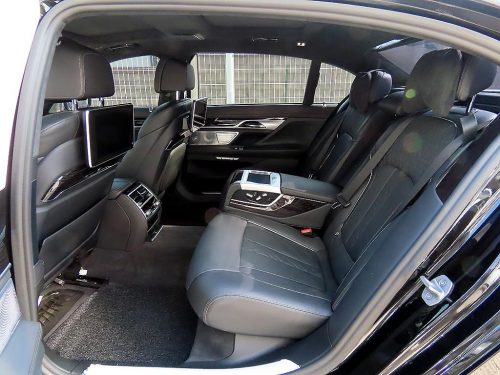 BMW 7시리즈 (G11) M760Li xDrive 사진 6