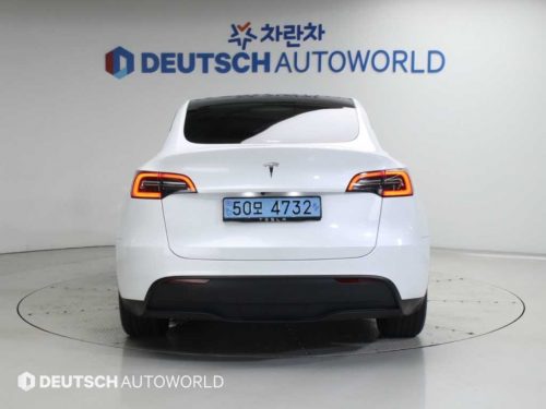 테슬라 모델 Y RWD 사진 4