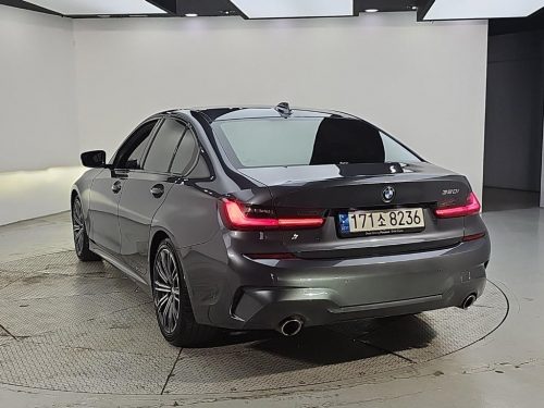 BMW 3시리즈 (G20) 320i M 스포츠 사진 3