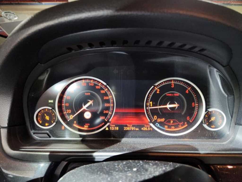 BMW 5시리즈 (F10) 520d 럭셔리 플러스 사진 9