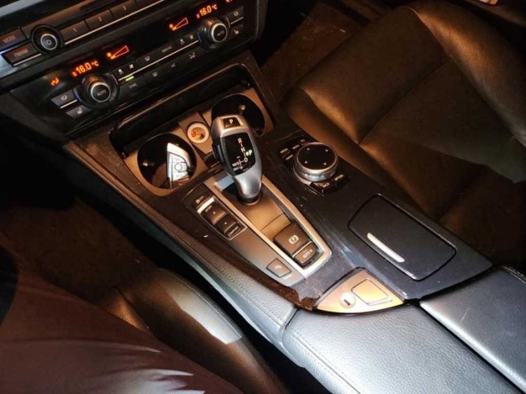 BMW 5시리즈 (F10) 520d 럭셔리 플러스 사진 12