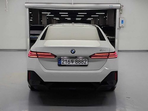 BMW 5시리즈 (G60) 520i 사진 3