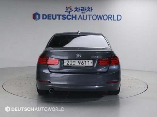 BMW 3시리즈 (F30) 320d 사진 모두보기