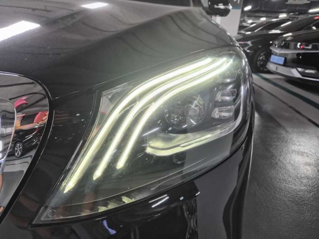 벤츠 S클래스-W222 마이바흐 S 500 4MATIC