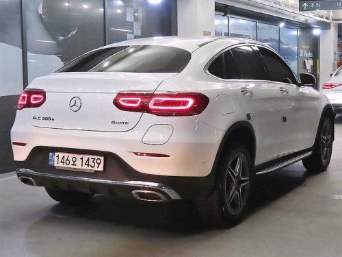 벤츠 GLC클래스 X253 GLC 300 e 4MATIC 쿠페 사진 모두보기