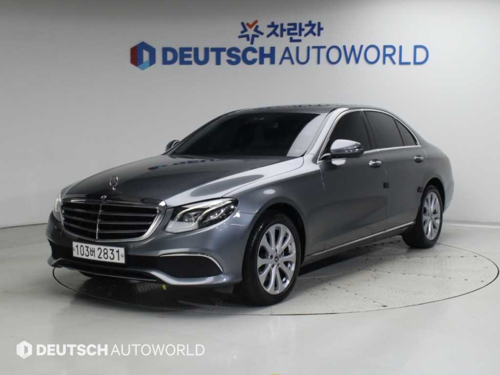 벤츠 E-클래스 W213 E220d 익스클루시브