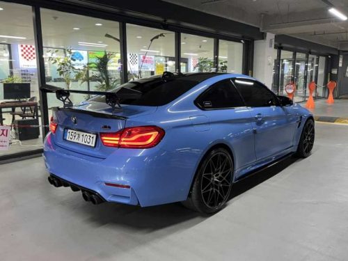 BMW M4 (F82) 쿠페 컴패티션 사진 4