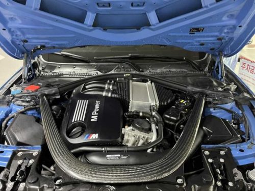 BMW M4 (F82) 쿠페 컴패티션 사진 17