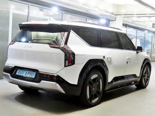 기아 EV9 롱레인지 4WD 사진 모두보기