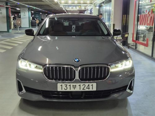 BMW 5시리즈 (G30) 520i M 스포츠 사진 2