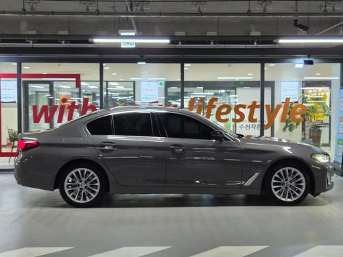 BMW 5시리즈 (G30) 520i M 스포츠 사진 3