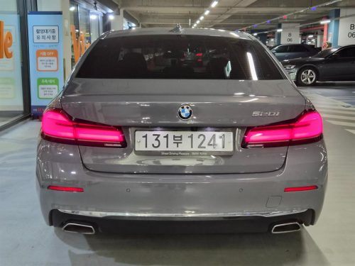 BMW 5시리즈 (G30) 520i M 스포츠 사진 5