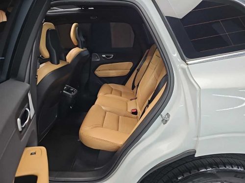 볼보 XC60(2세대) D4 AWD 인스크립션 사진 12