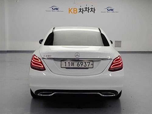 벤츠 C클래스 W205 C200 아방가르드 사진 3