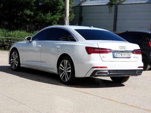 아우디 A6 (C8) 45 TFSI 프리미엄 사진 3