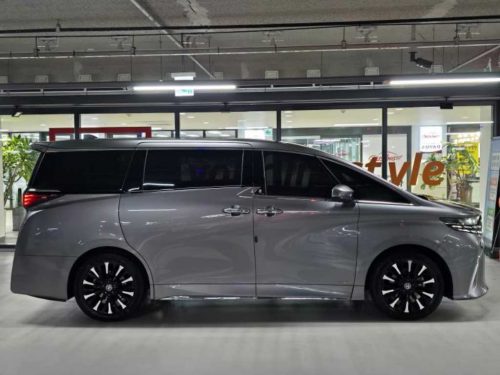 토요타 알파드 4세대 2.5 HEV AWD 사진 3