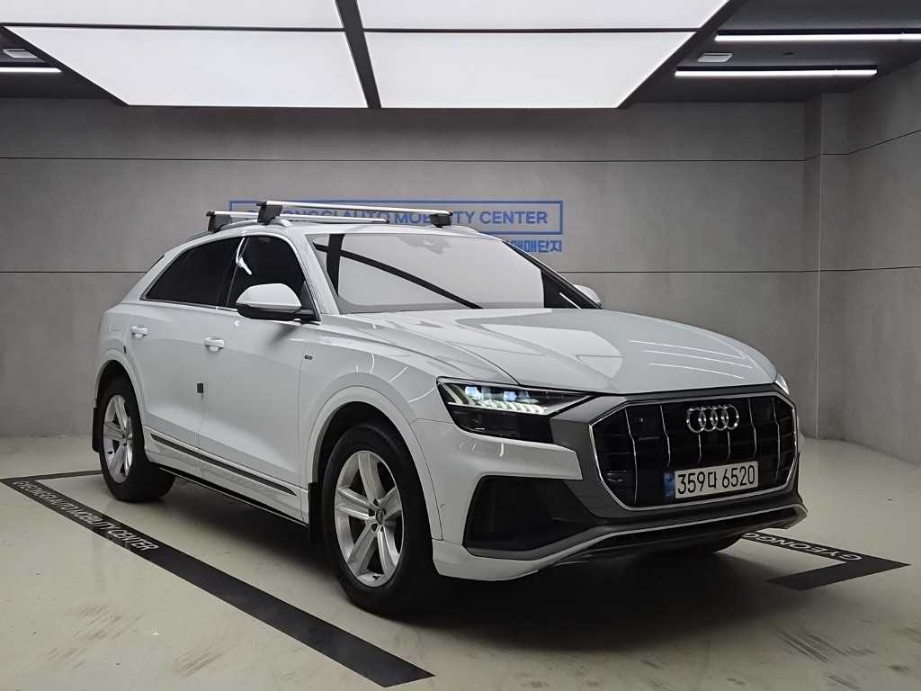 아우디 Q8 45 TDI 콰트로 프리미엄