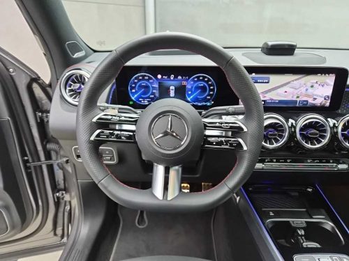 벤츠 EQB (X243) EQB 300 4MATIC 사진 9
